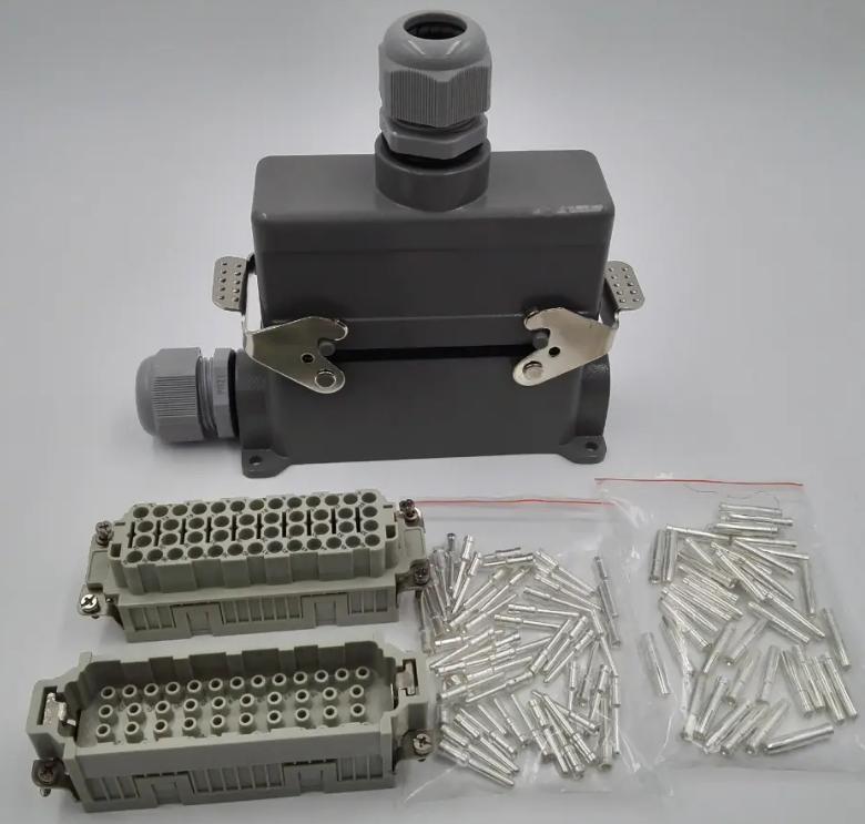 高压线束连接器