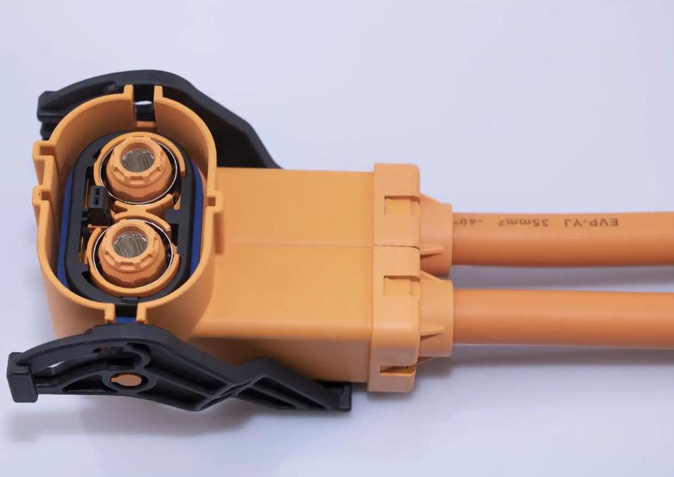 高压线束连接器